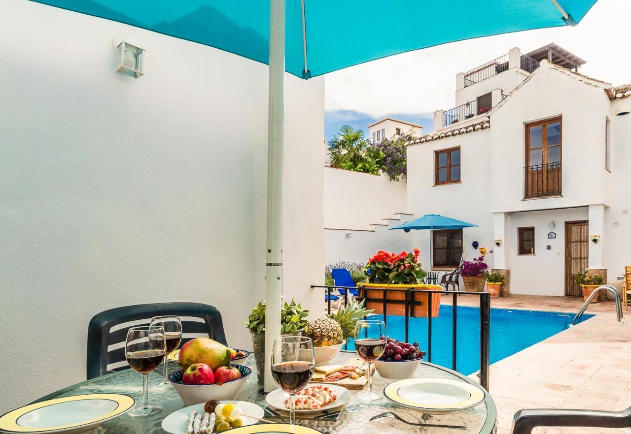 Casa Mundo - 16Th Century Traditional White Village House With Pool Pinos del Valle Buitenkant foto