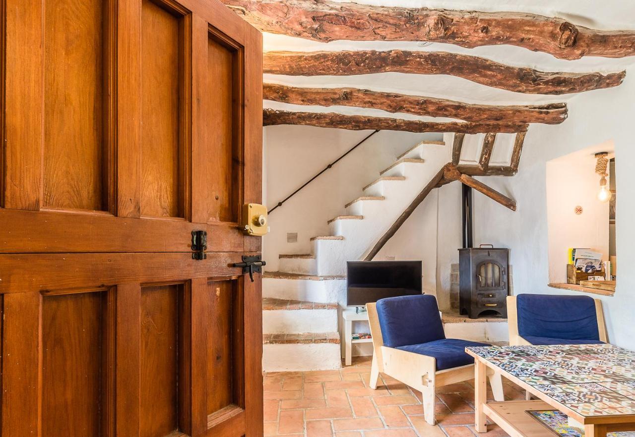 Casa Mundo - 16Th Century Traditional White Village House With Pool Pinos del Valle Buitenkant foto