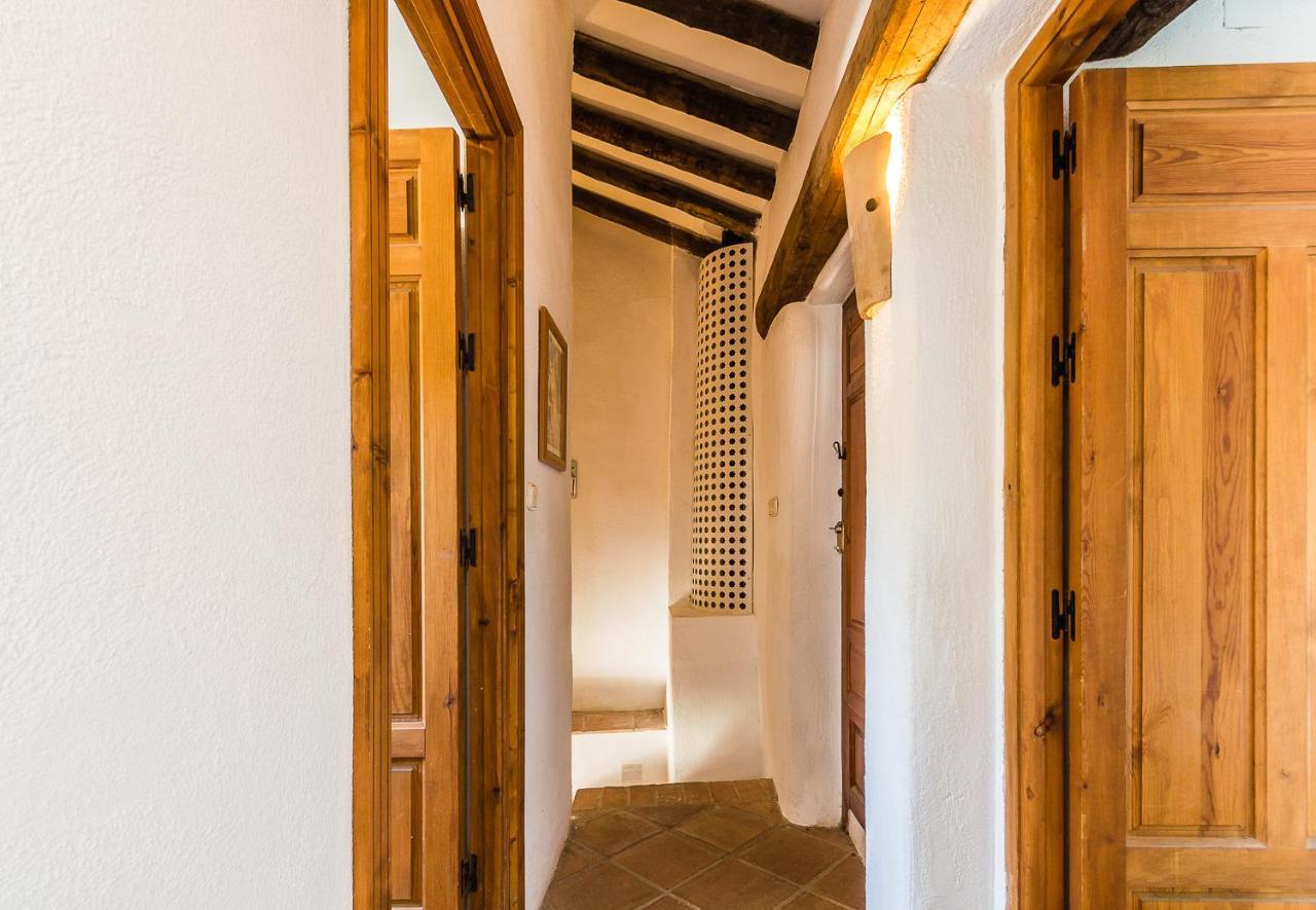 Casa Mundo - 16Th Century Traditional White Village House With Pool Pinos del Valle Buitenkant foto