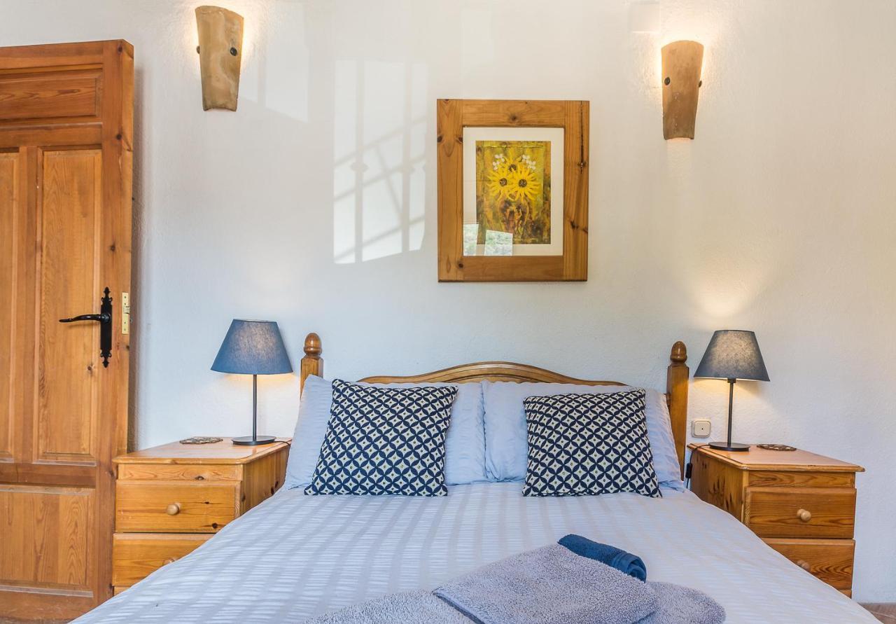 Casa Mundo - 16Th Century Traditional White Village House With Pool Pinos del Valle Buitenkant foto
